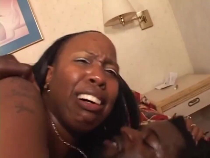 Africans Orgasm: Großes fettes schwarzes mädchen doppelt penetriert, dicken arsch ficken zu...