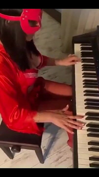Milfycalla Compilação - Fetiche, boquetes românticos, latina cum-slut com shorts 5alla está lendo all perverse co ...