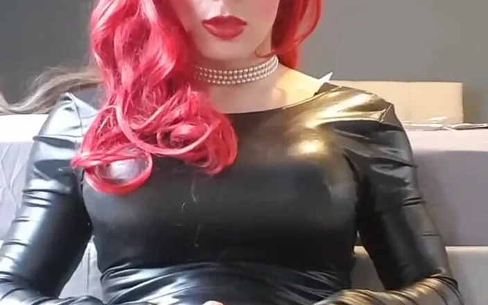 JessicaXD: Kamu harus duduk di sana dan nonton aku main, cuma...