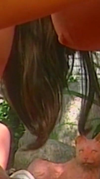 Quente sexo a três ao ar livre com duas gatas tesudas e foda dura