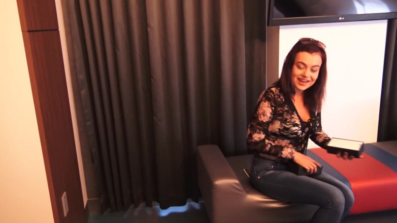 Fuzzy peach productions: Diari di sugar babe con Nova Cane