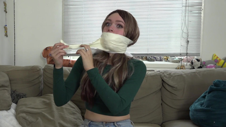 Restricting Ropes: Luna Frey - गैग टेस्टिंग pt4