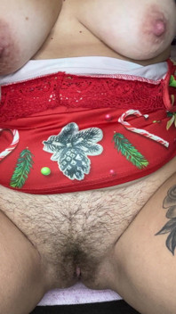 Hairy Pussy and Very Wet and I Play with My Hole!