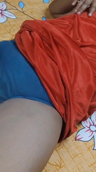Oggi ho scopato la mia sorellastra nuda