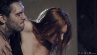 PURE TABOO Под Кроватью: Ночью Они Пришли Для Lacy Леннон | Faphouse