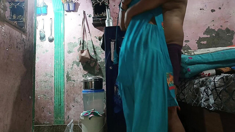 Nightqueen---7838: Nagle mąż przyszedł do służby i stał się nastrojem i...