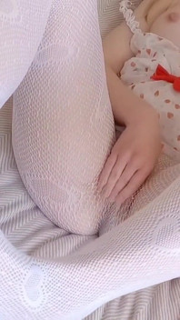 Çok sevimli beyaz külotlu çoraplı seksi kız arkadaşla romantik bir sabah, şehvetli seks