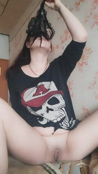 SexyAlbinaKiss: Islak külot mastürbasyonu
