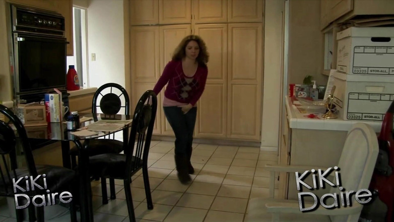 Kiki Daire MILFLand: Gotta Pee
