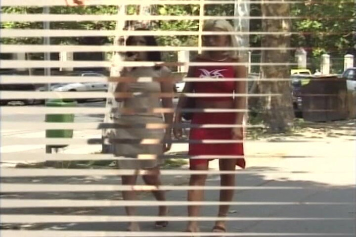 Videos Francaises: Kawan lesbian terbaik Perancis dikongkek jalang dalam sesi luar