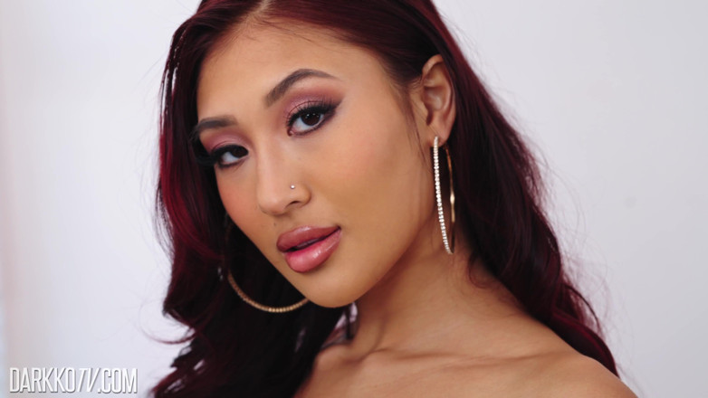DarkkoTV: Mina Luxx ดูดควยสองคน ร่วมกับ Nade Nasty และ Jonni Darkko