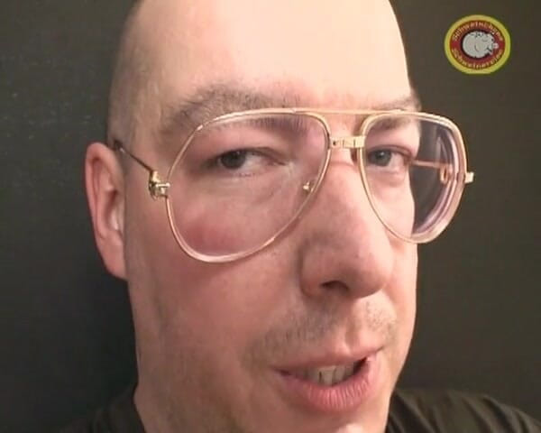 Busty German Sluts: Zlobivá Němka Bae si hraje s hračkou před výstřikem na...