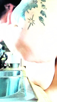 Bouling Hot Wet in the Kitchen Shes Masterbating and Dripping