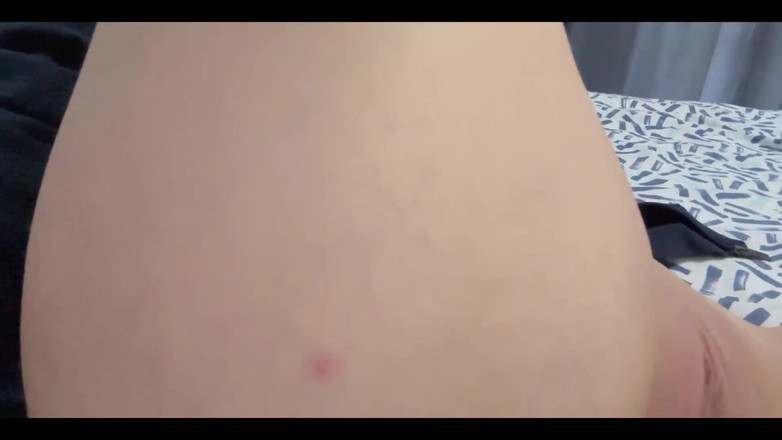 JuiceLussie: シャワー後のマスターベーション