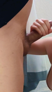Nyepong kontol ceroboh pagi-pagi