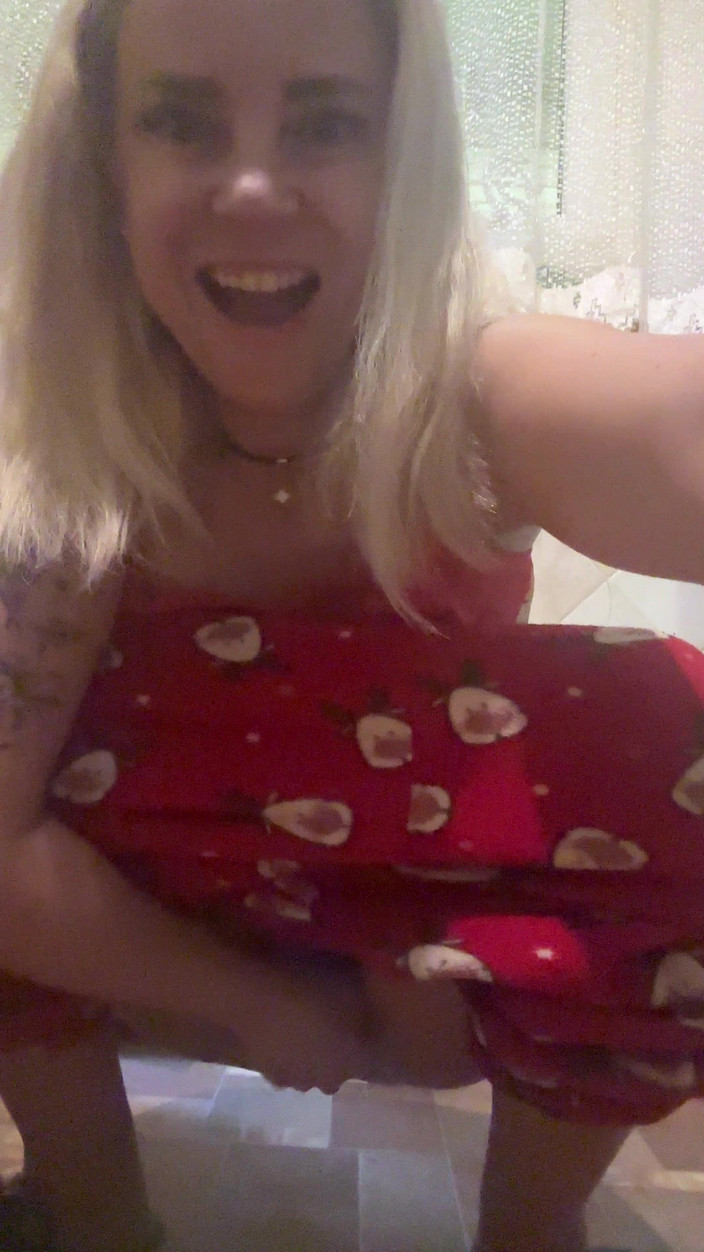 LarisaCum: Saya membuat sypree betul-betul di dapur berhampiran dapur dan saya...