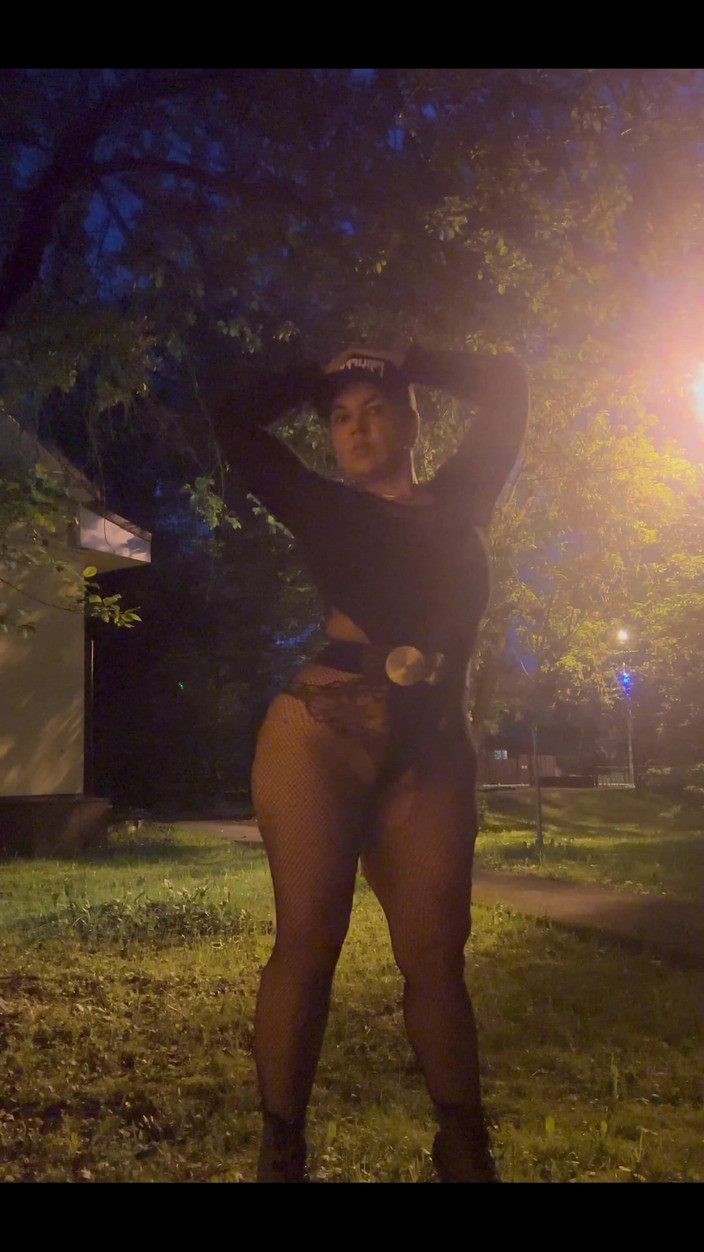 KarmenMilf: 후장 걷기