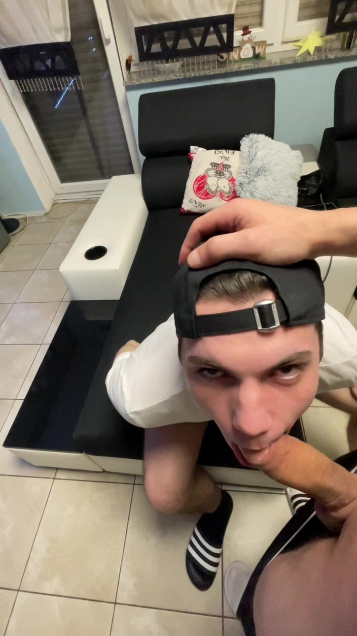 boyzxy212_2: Garganta Profunda - Se Corre En Mi Cara