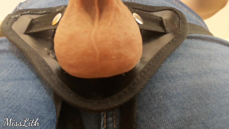 Miss Lith Domina: Pouze užitečné sát (otrok POV)