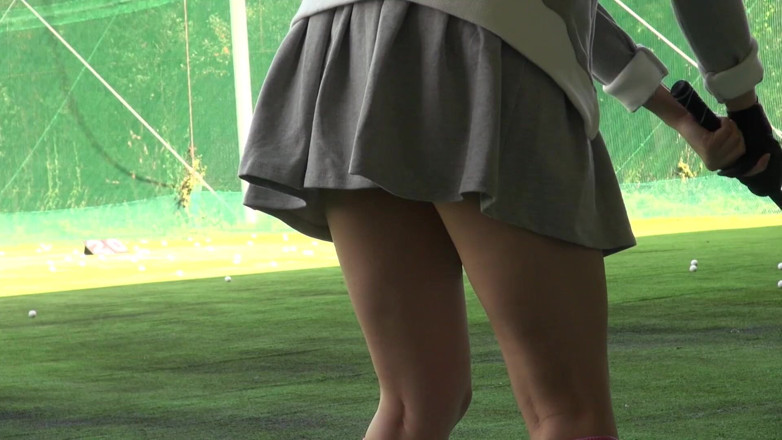 Asian Slit Sluts: Sladká japonská děvka dostane krémovou nálož od svého golfového instruktora