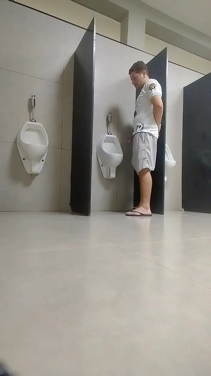 Marcosninfo: Mi Sono Messa in Mostra Nel Bagno Del Mercato E...