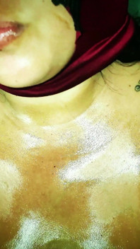 Latina grandota sumisa comedora de leche