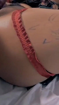 Kitty Jaguar a făcut sex în grup