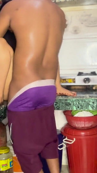 Desi Stepfather Ne Adult Stepdaughter Ko Ghar Mein Akela Paakar Choda Hardcore Hindi