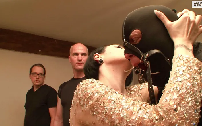 Absolute BDSM: German cruel femdome - Piss in face