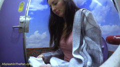 SophiaSmithUK: Děvka Sophia má výstřik ve vlaku