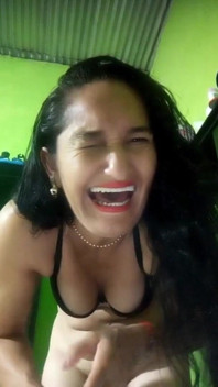 Seks melancap pepek GILF