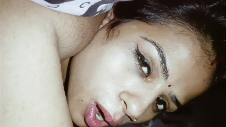 Hot Sis: Latika hứng tình của tôi hôm nay nói chuyện tục...