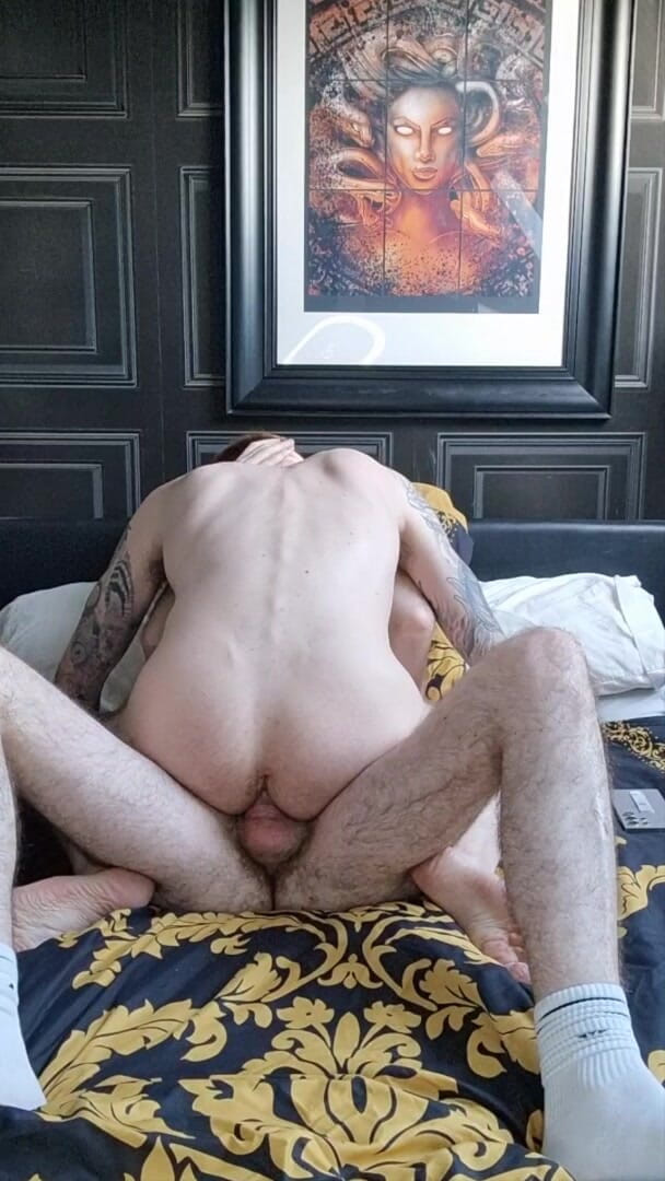 Hungthotter: O roșcată sexy futută tare de Hungthotter