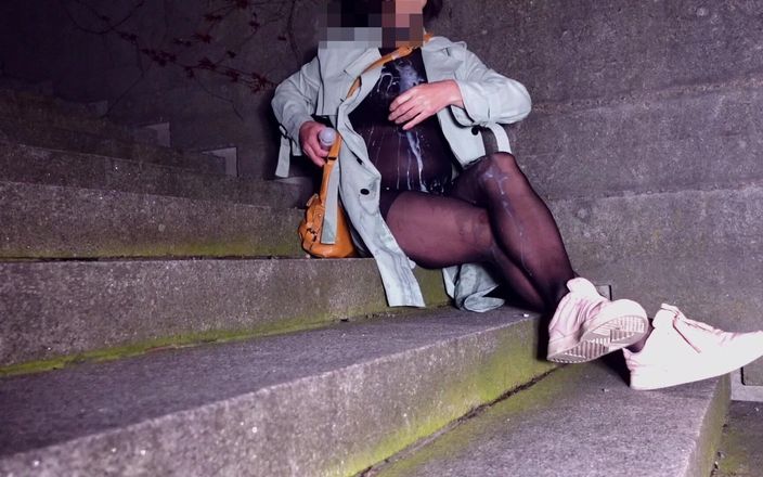 Loreley add: Crossdresser v těle s Penisleeve- Špinavý