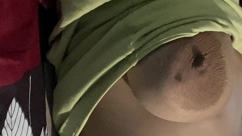 Ritu Bhabhi: Meri sorellastra tette nude
