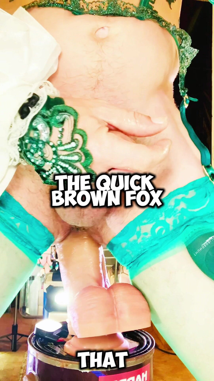 Benito414: Sexy dessous T-mädchen transgender Pornostars #cintia414 reiten mosnter analdildo im freien