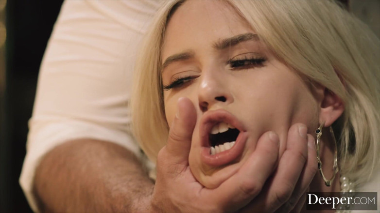 Deeper: Deeper. Shy Understudy Kiara Is Seduced by Her Infamous Co-star