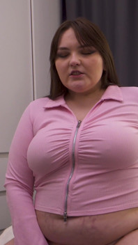 Viel Spaß beim zu einem neuen Spielzeug – BBW-Masturbation allein