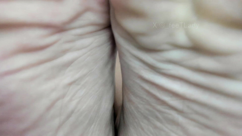 Feet lady: マッサージとナチュラルな足の爪