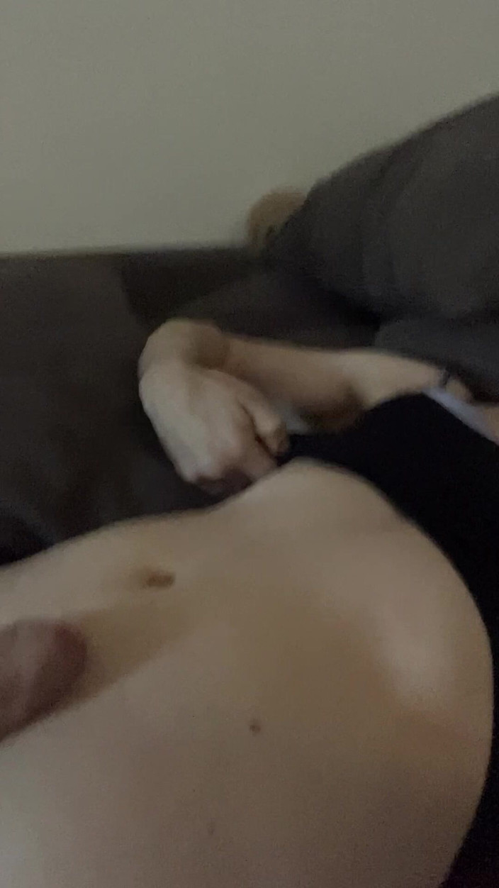 Leatransteen: Leatransteen si masturba