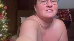 Frequentmasturbation: Quicky bajo el árbol de navidad en mis bonitos calcetines navideños...