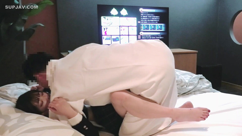 Sky Angel: 흑인 대물 자지에게 따먹히는 아시아 소녀