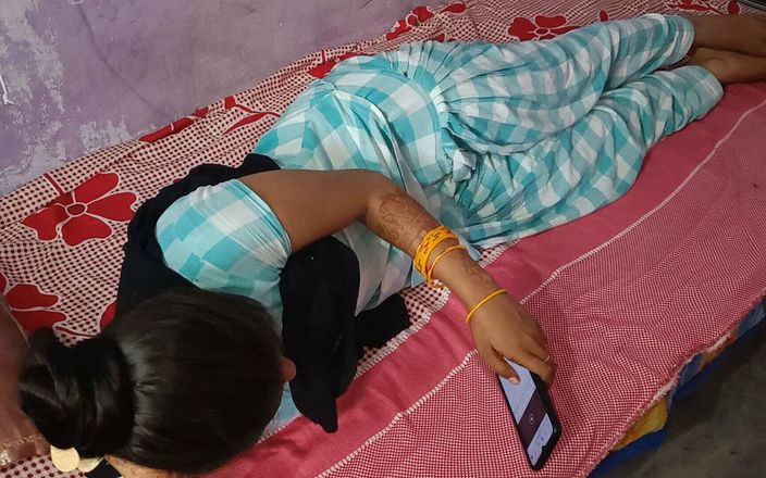Sakshi Pussy: 남편에게 바람을 피우는 핫한 20살 인도 바비