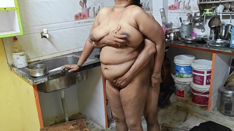 RoyToy: Bhabhi panas Berkongkek di Bilik Dapur Dengan Desi Muda Devar...