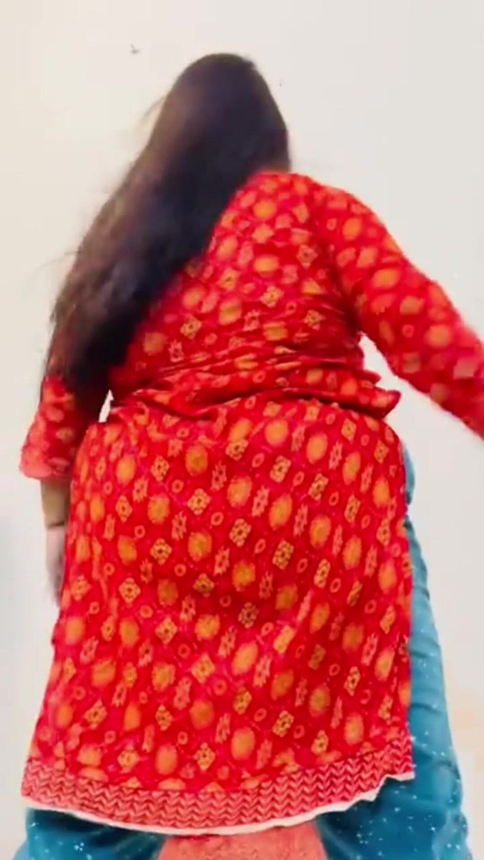 Your Boy's Cum: Awek desi India berlatih di hadapan abang tiri