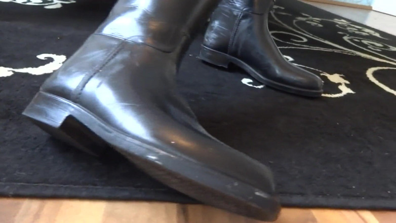 Lady Victoria Valente: En primer plano - semen en la bufanda de seda