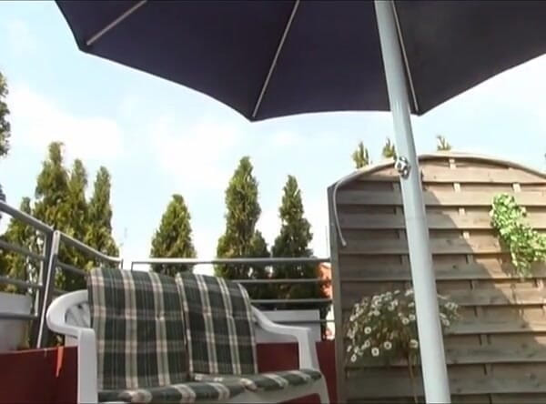 Femdom Austria: Plucie dziewczyn lesbo zabawy!