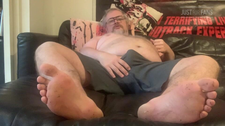 B A Bear: Fat Stepdaddy Long Wank with Feet &amp; Cum