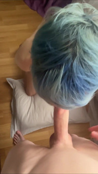 Gay gêmeo Aiden dá porra para seu amigo magro Matty no café da manhã