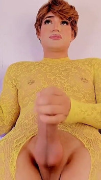착한 남자 켄이 자지를 흔들며 쳐다보라고 요청한다